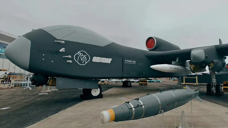 Стратегический беспилотник «Цзютянь» со взлётным весом 16 тонн
