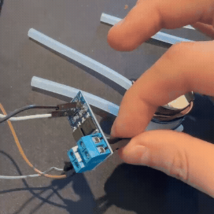 Электроналиватор: делаем автомат для коктейлей с помощью Raspberry Pi, нейросети и фанеры - 3