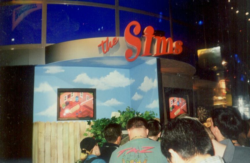  Очередь к стенду The Sims на E3 1999