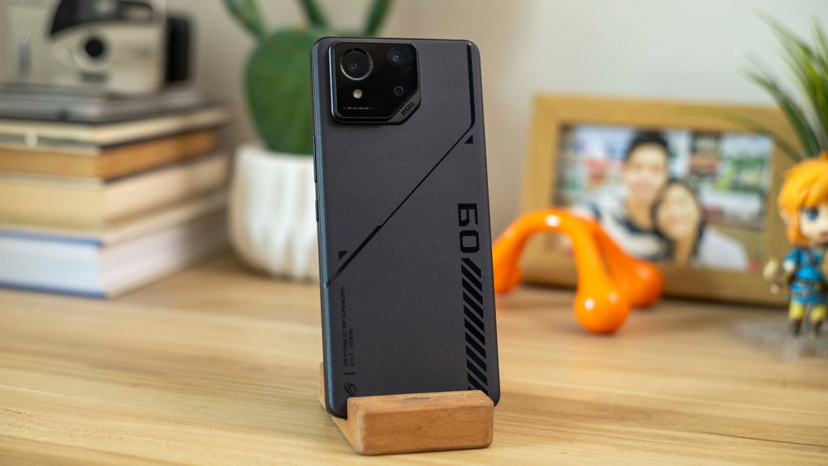 Asus подтвердила прекращение выпуска новых смартфонов - 1