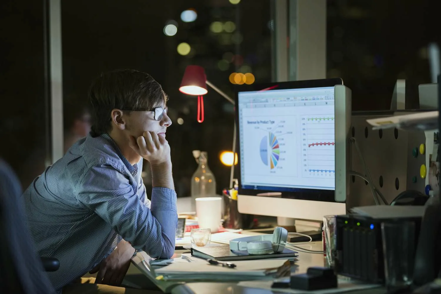 Предиктивная аналитика в финтехе: модели, конвейер данных и риски внедрения - 1