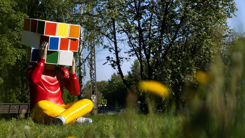 Rustam QBic «Поиск себя», г. Екатеринбург, 2024. фото: Дмитрий Чабанов