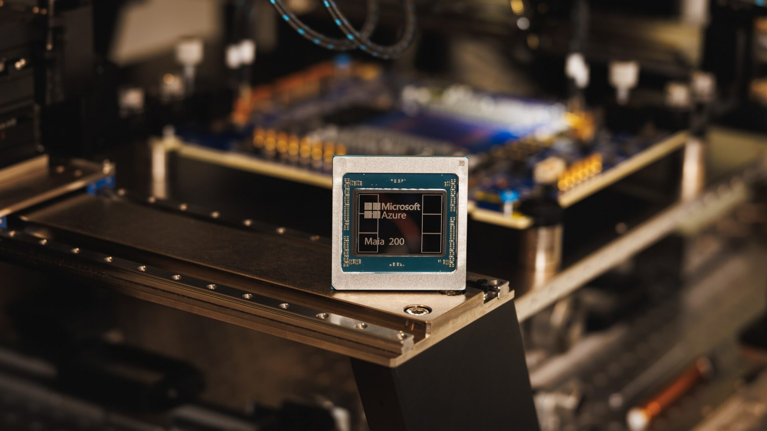 Microsoft начала внедрение ускорителя Maia 200 - 1