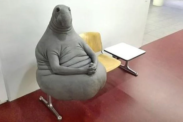 Мем: "Ждун". Ждет изменения жизни.