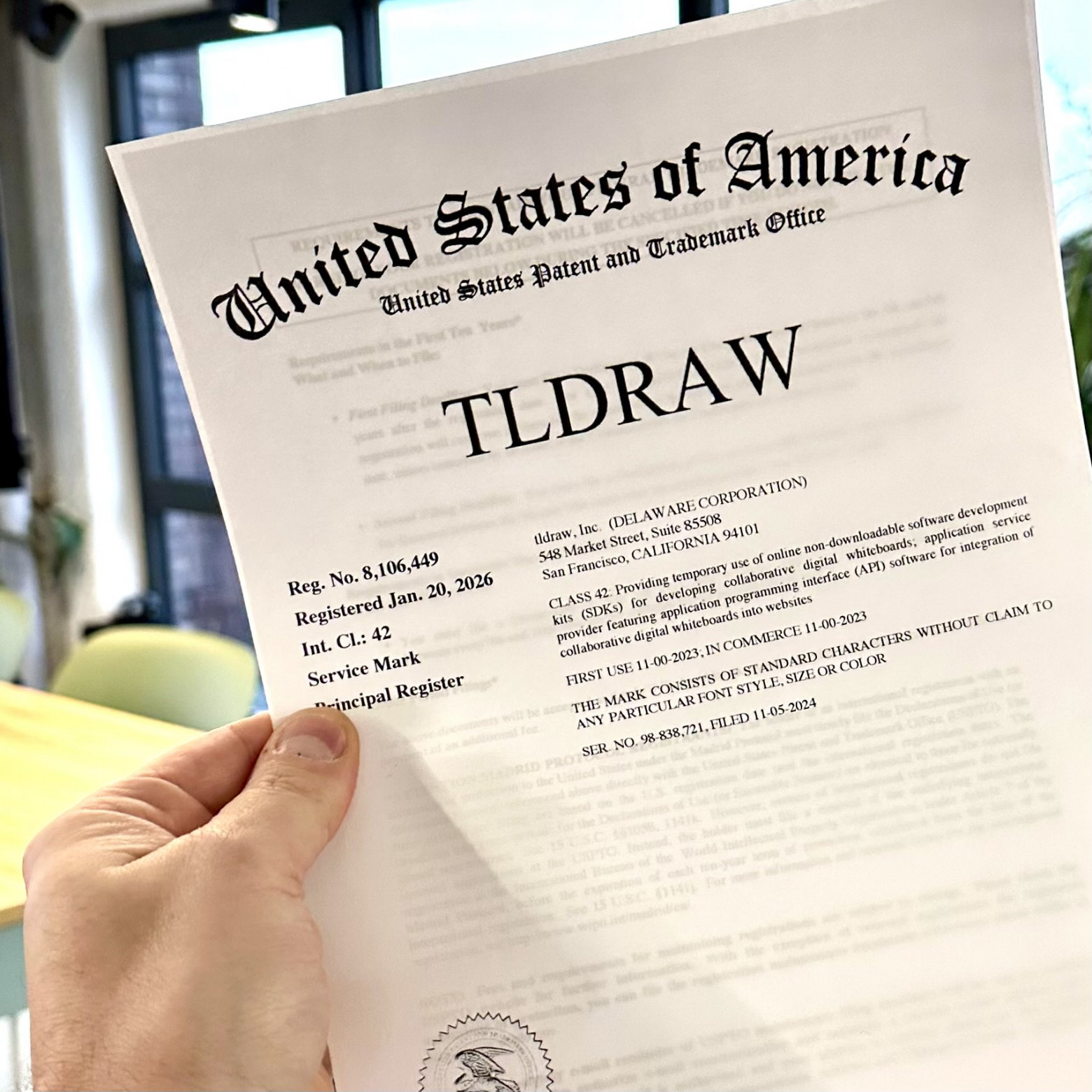 Автор tldraw Стив Руис сходил в патентный офис США, застолбил название и выложил эту фотографию с припиской «Не сегодня, Anthropic». @steveruizok