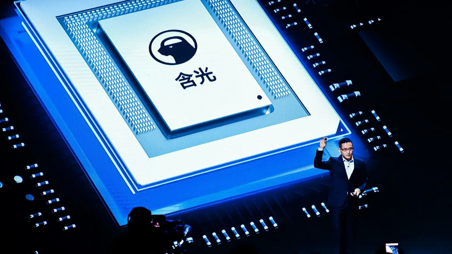 Alibaba отгрузила 100 тыс. ИИ-чипов Zhenwu 810E - 1