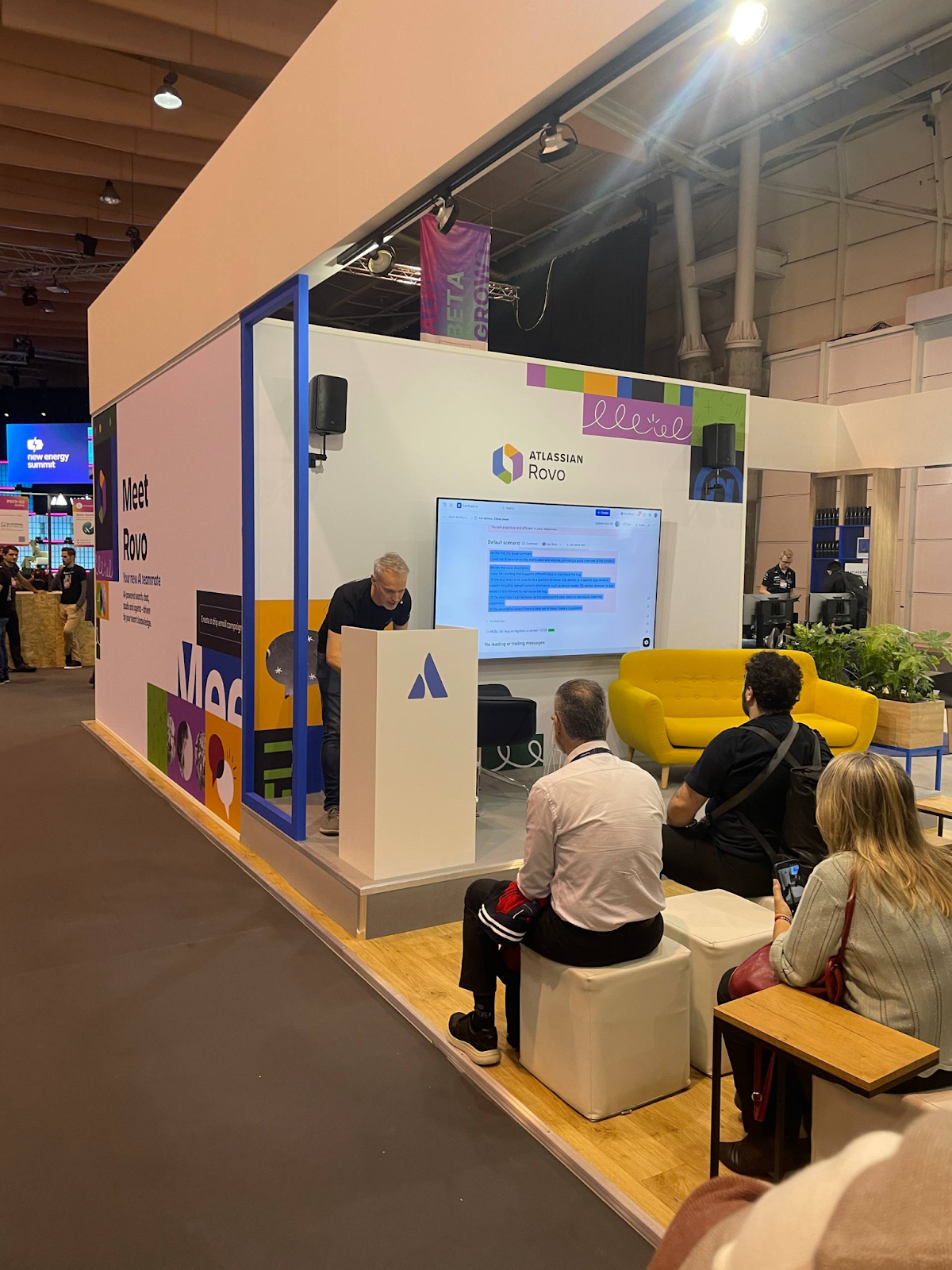 Стенд Atlassian 