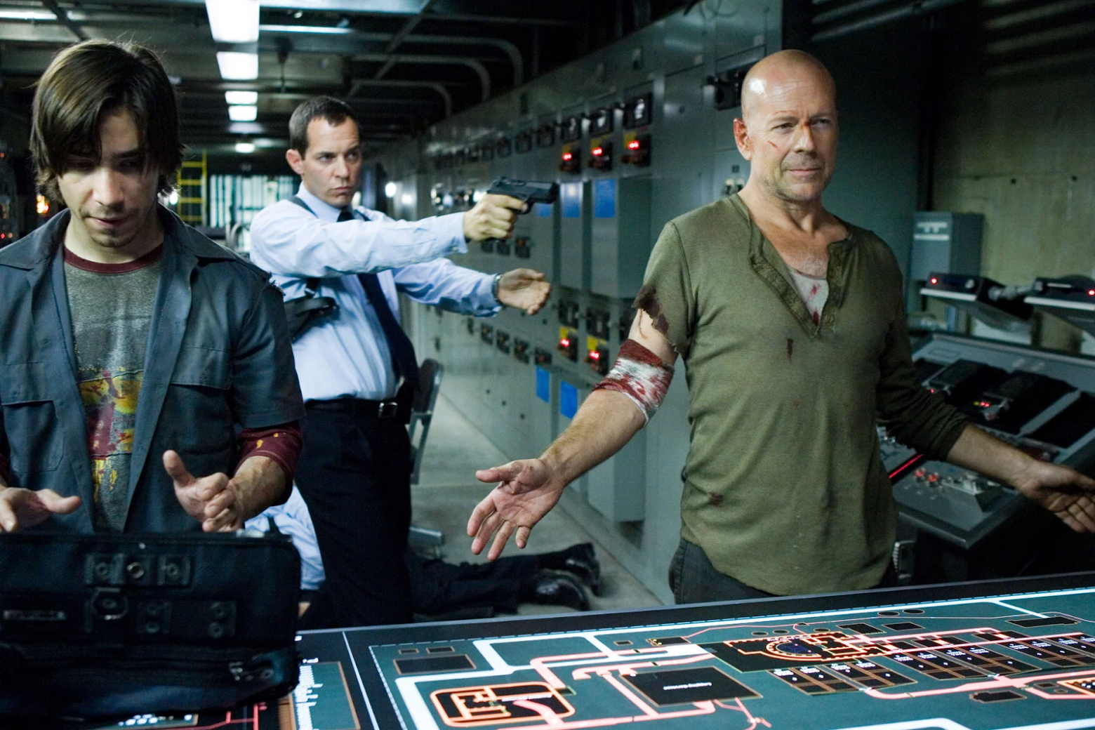 Кадр из фильма “крепкий орешек 4”