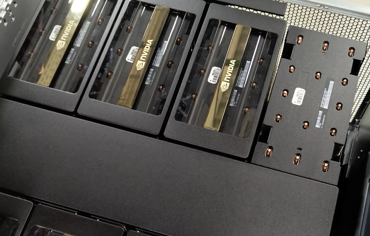 B200 в составе DGX, ЦОД Cloud.ru