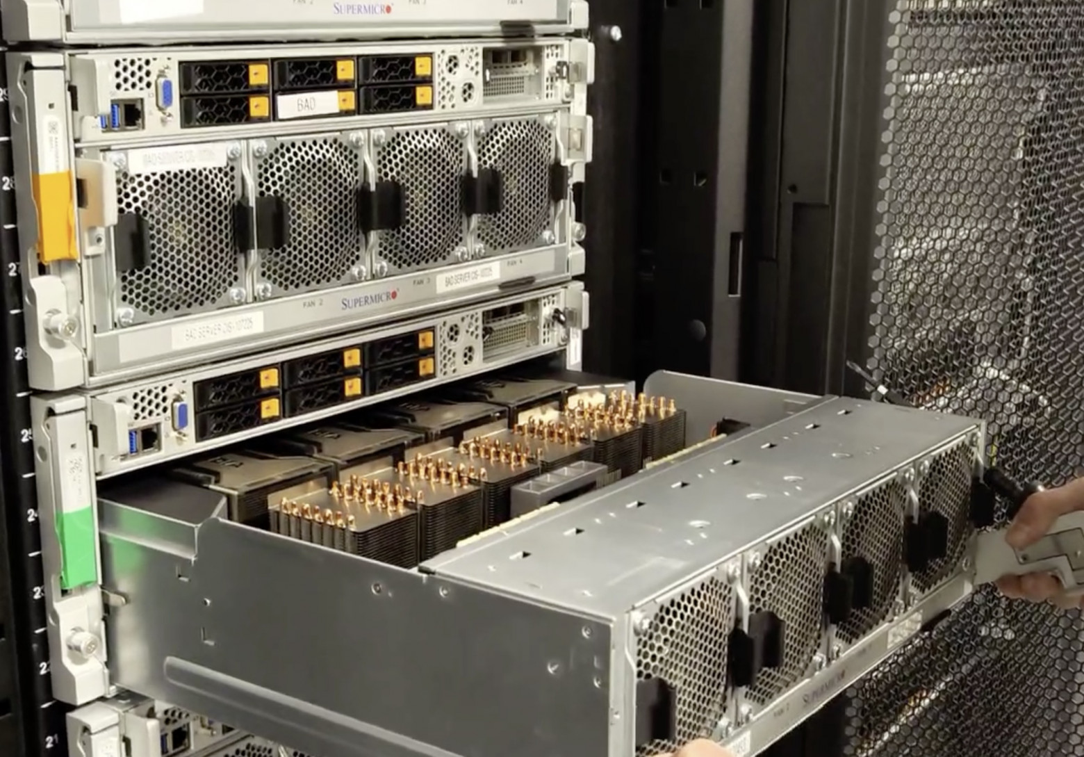 HGX A100, ЦОД Cloud.ru