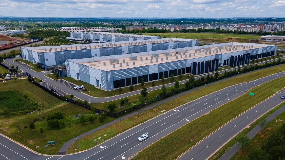 Anthropic пообещала не допустить повышения цен на электроэнергию из-за своих ЦОД - 1