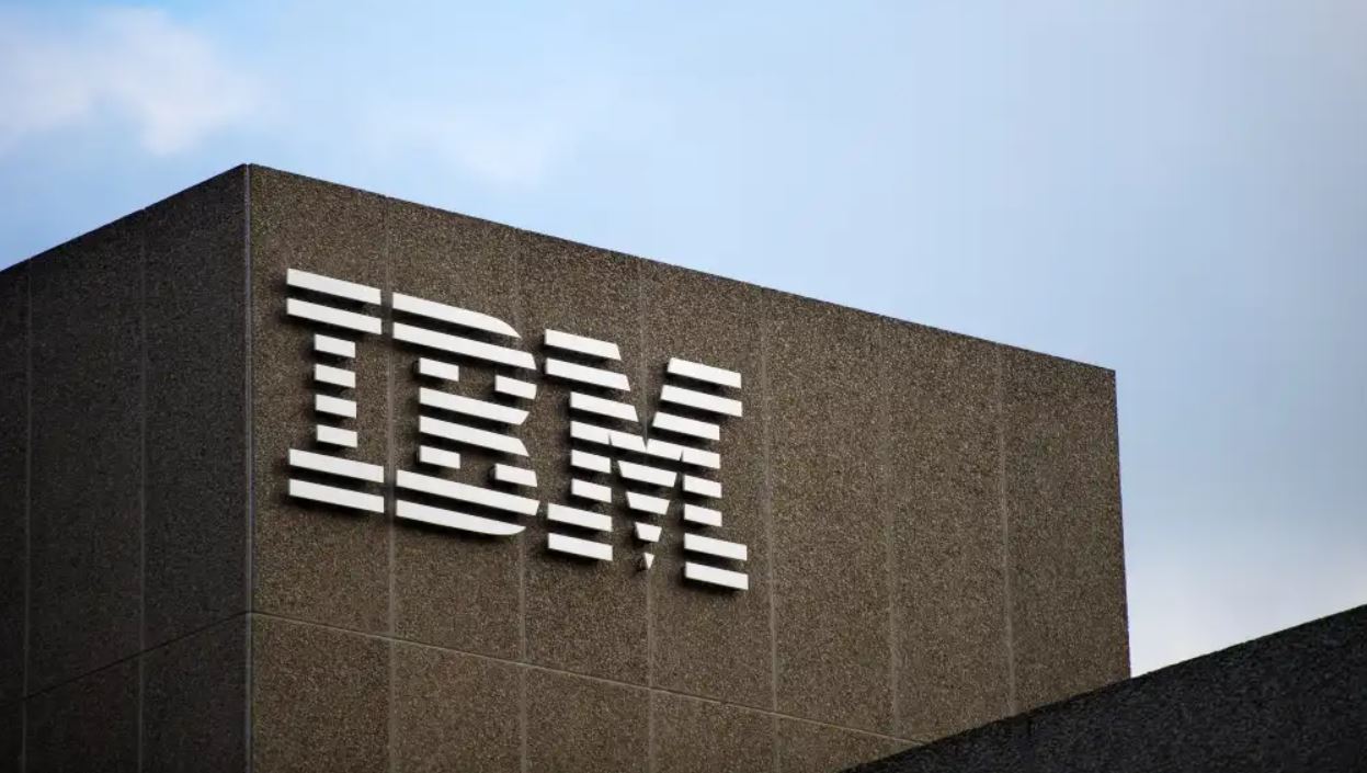 IBM начала поиск талантливых специалистов начального уровня - 1