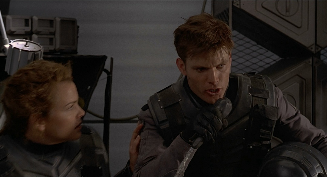 ЖУК В ЗЕРКАЛЕ, или SUMMA PRO VERHOEVEN, часть 2, изображение №31