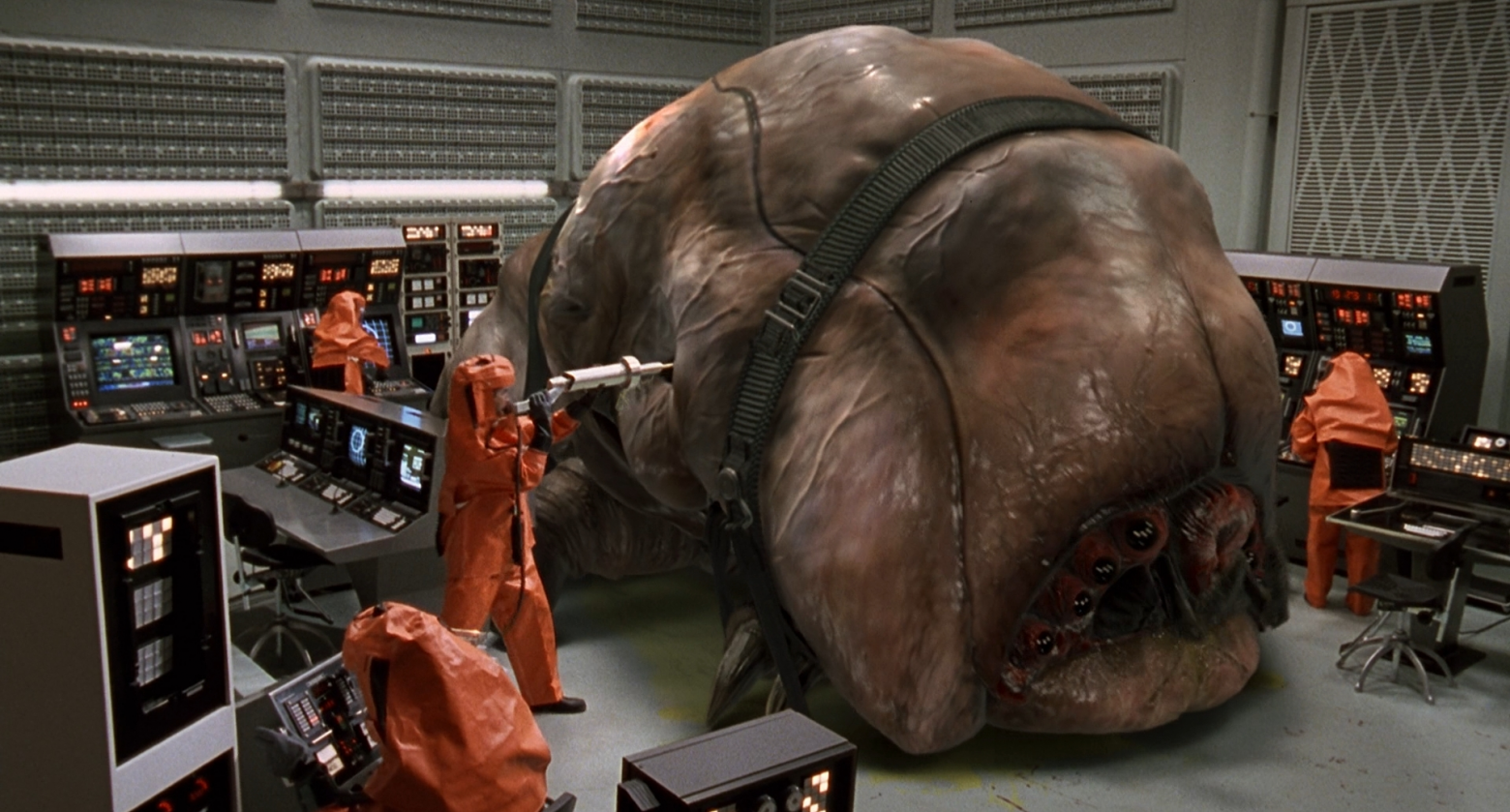 Хотят ли арахниды войны, или SUMMA PRO VERHOEVEN. Часть 2 - 1