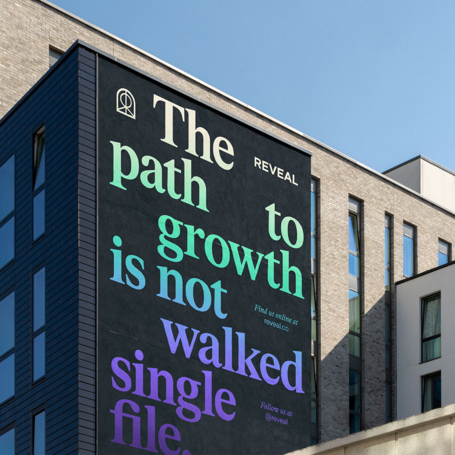 Сюр без купюр: как жидкие часы, огромные улитки и другие странные образы изменили дизайн - 12