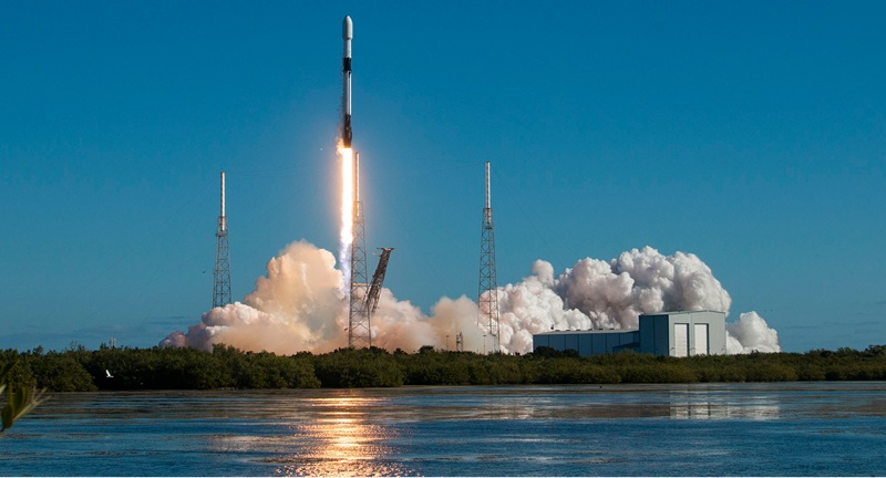 Сэм Альтман посмеялся над идеей Илона Маска размещать ЦОД в космосе - 1