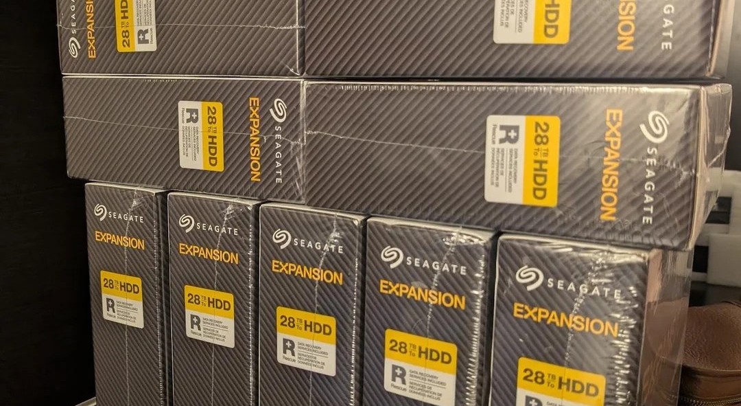 Британец выяснил, что слетать за жёсткими дисками в США выгоднее, чем покупать их дома - 1