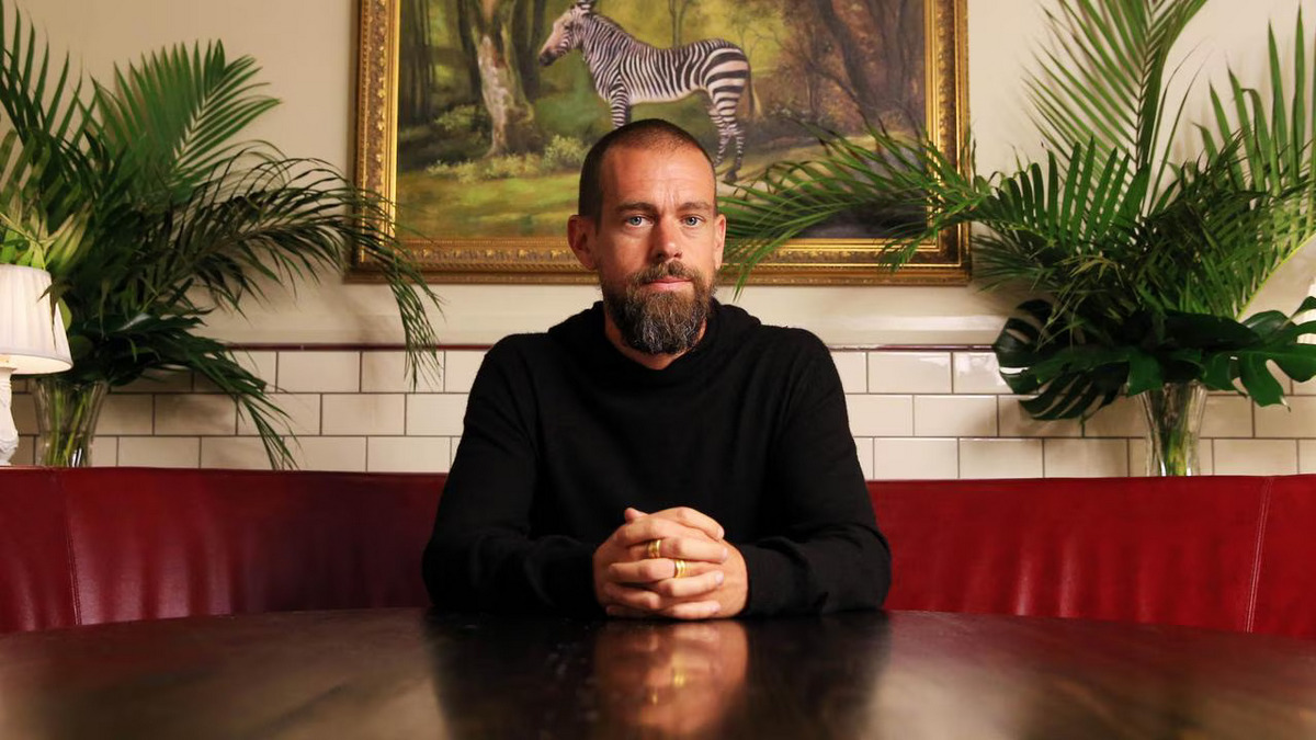 Дорси почти вдвое сократил штат Block - 1 Дорси почти вдвое сократил штат Block - 1