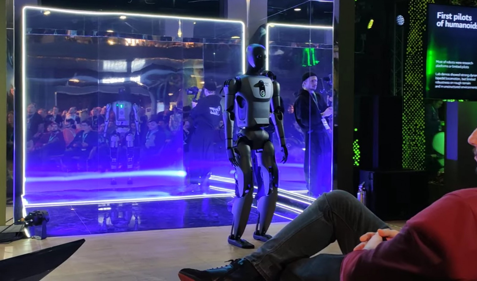 «Сбер» открыл исходный код и веса модели своего робота Грина на базе нейросети Green-VLA - 5