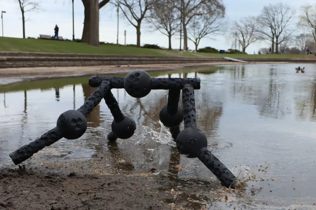 Сгенерированные ИИ модульные роботы передвигаются по неровной местности