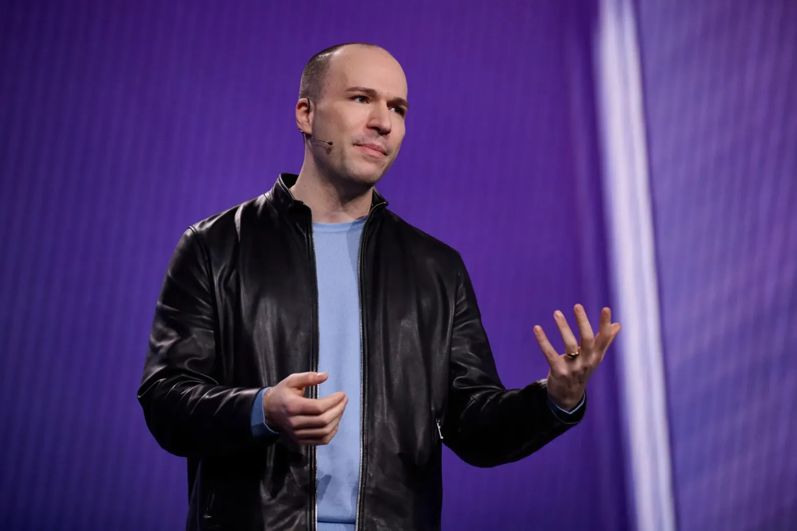 Внутри выставки CES 2026