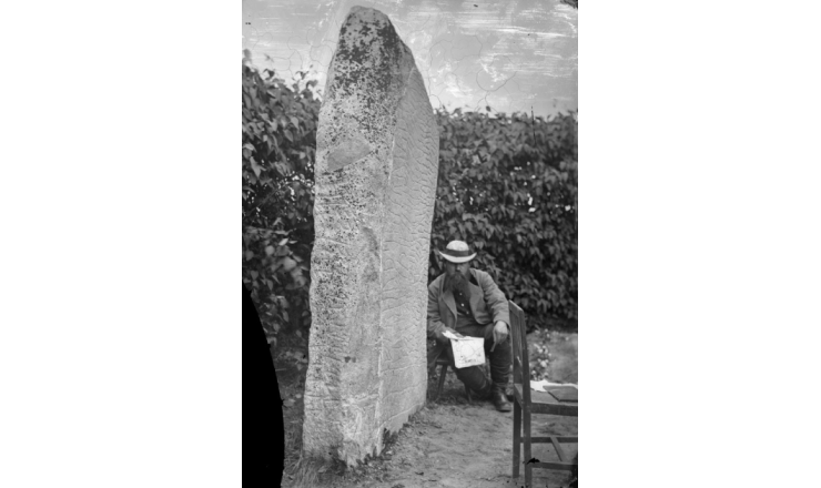 Рунический камень из Рёка. Источник  