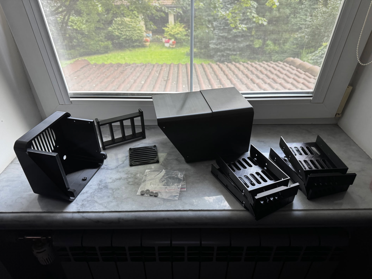 Корпус в разборе