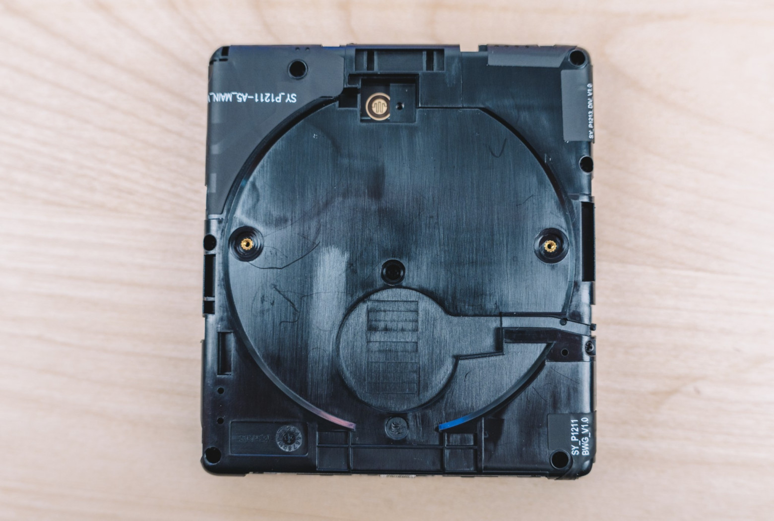 Я вскрыл платёжный терминал «Сбера» — внутри оказалась игровая консоль и телефон - 42 Я вскрыл платёжный терминал «Сбера» — внутри оказалась игровая консоль и телефон - 42