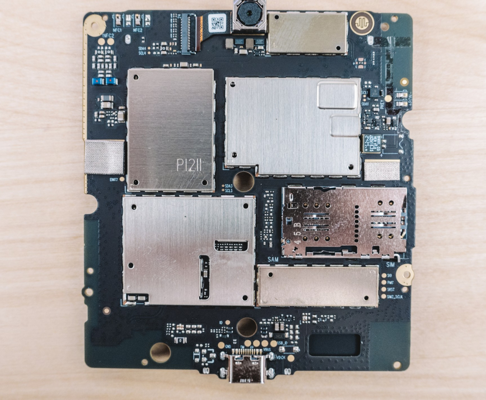 Я вскрыл платёжный терминал «Сбера» — внутри оказалась игровая консоль и телефон - 46 Я вскрыл платёжный терминал «Сбера» — внутри оказалась игровая консоль и телефон - 46