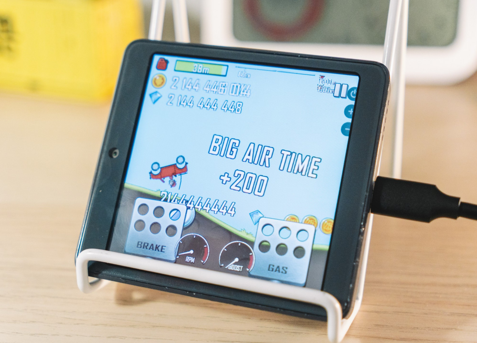 Я вскрыл платёжный терминал «Сбера» — внутри оказалась игровая консоль и телефон - 60 Я вскрыл платёжный терминал «Сбера» — внутри оказалась игровая консоль и телефон - 60