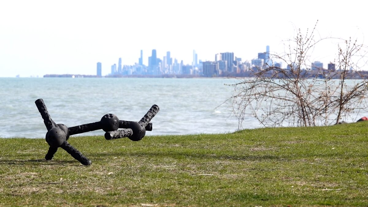 Созданные с помощью ИИ модульные роботы работают в естественных условиях, восстанавливаются после повреждений и трансформируются в новые формы Источник