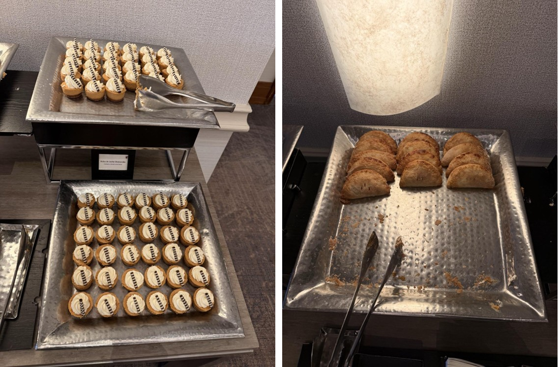 Десерты на кофе-брейках и эмпанадас на постерной сессии