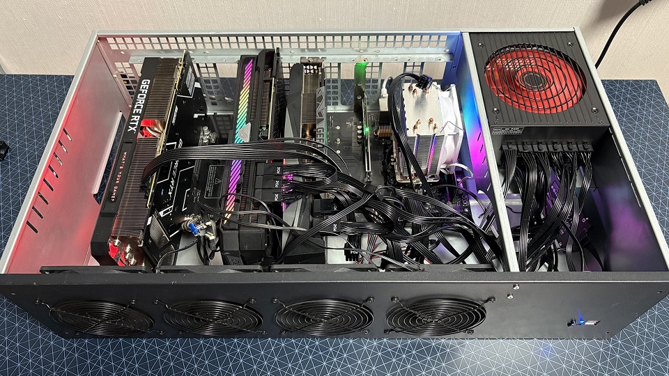 Локальный ИИ: майнинг плата + 3 RTX 3090 - 1