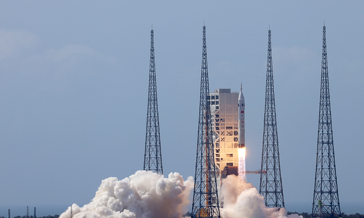 Успешный февральский запуск: Mengzhou на Long March-10