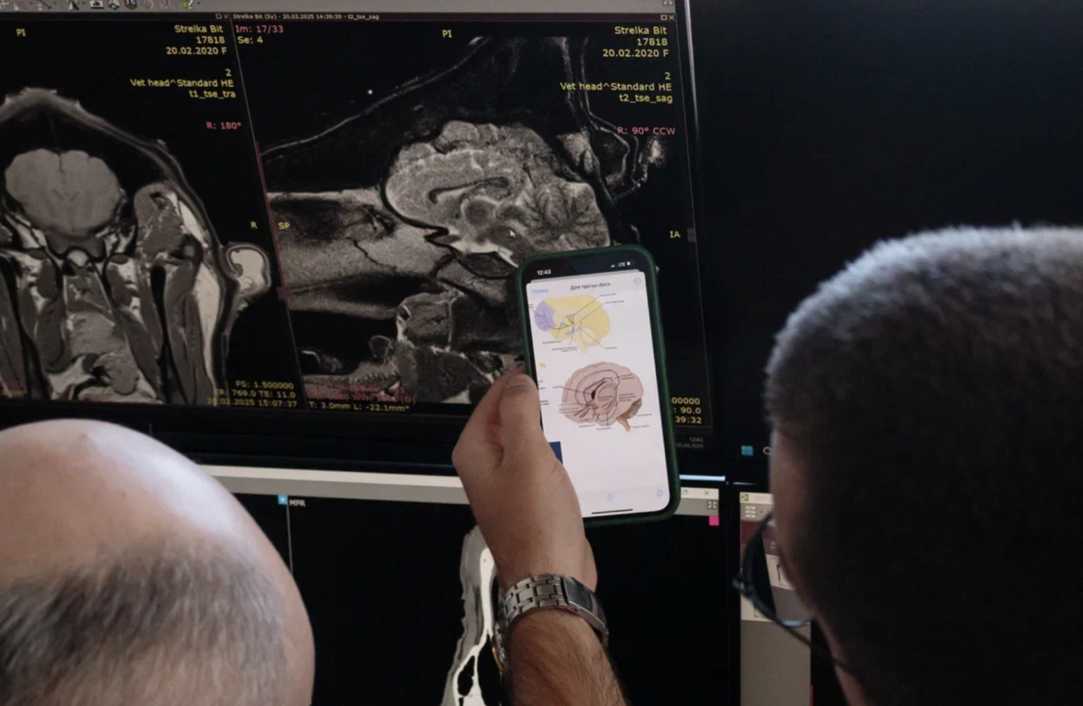 Я ставлю людям чипы в мозг. Не заплатишь подписку — отключат [и я не знаю, как это решить] - 14