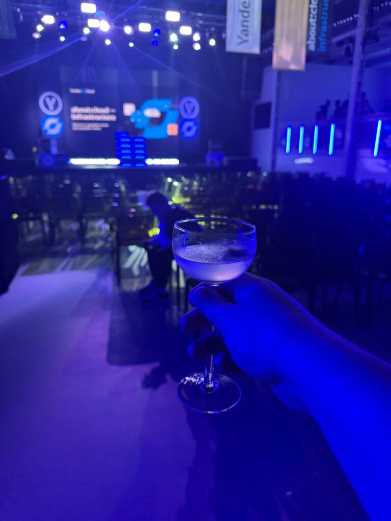 Гулять стоит не только по облакам, часто стоит спуститься на землю и пропустить глоточек чего-то нормального