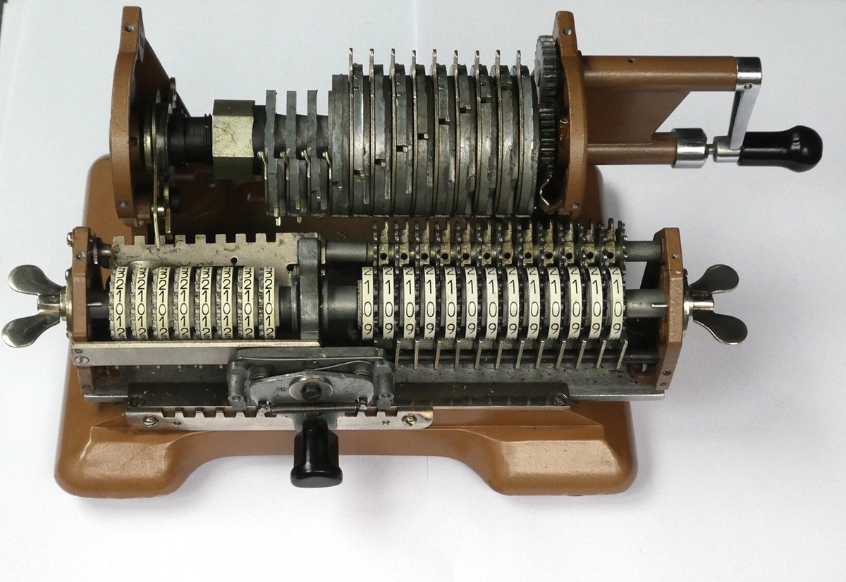 Разобранный Феликс