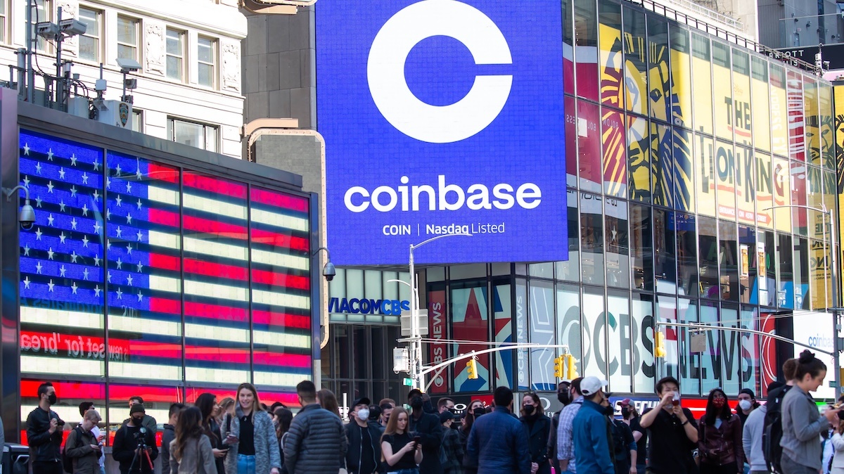 Из-за нестабильности рынка и внедрения ИИ Coinbase уволит 14% штата — около 700 человек - 1