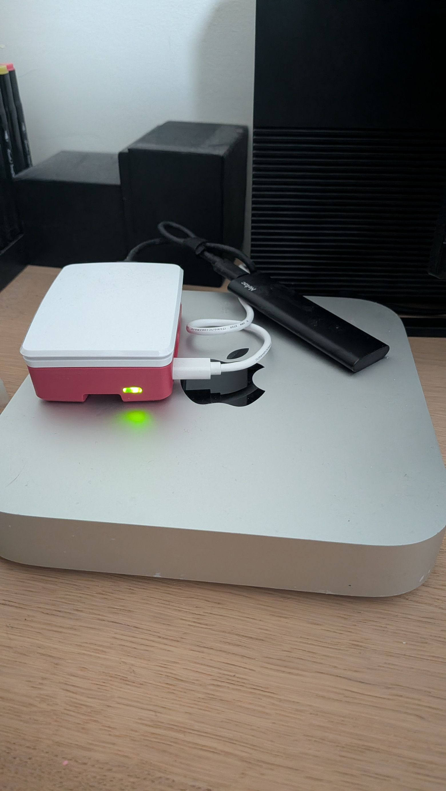 Raspberry Pi на Mac mini - оба гоняют openLight, оба маленькие, оба всегда онлайн.