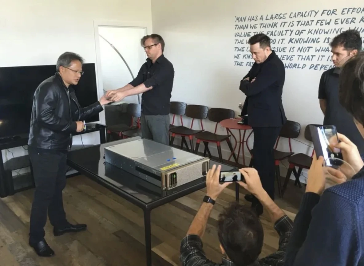 Nvidia DGX-1 мощностью в 170 терафлопс  (Фото: https://x.com/elonmusk/status/1759295781196927438)