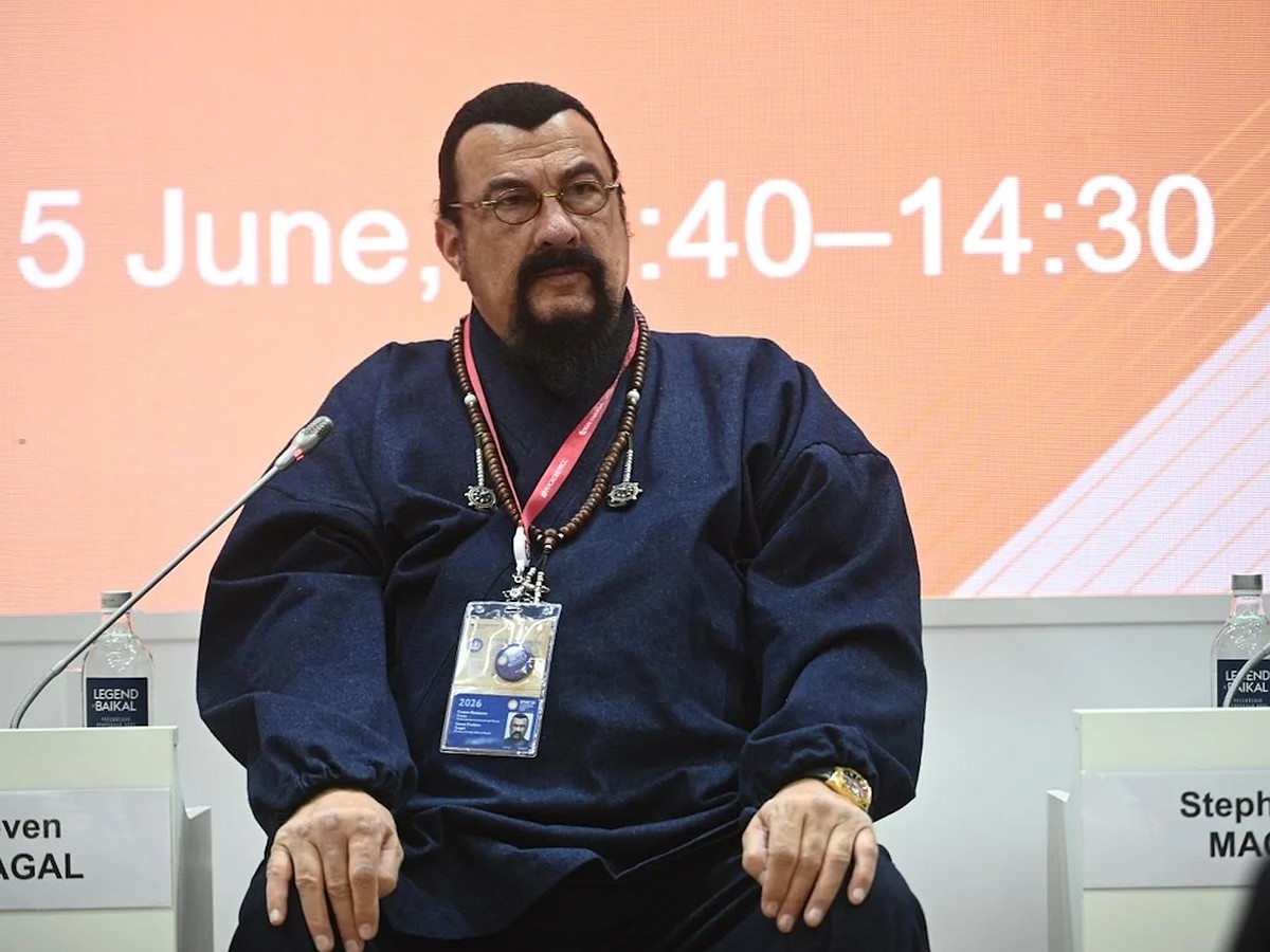Стивен с годами всё больше приближается к форме идеального сферического айкидоки в вакууме
