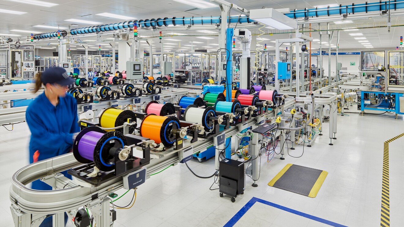 Corning будет поставлять оптоволокно для ЦОД Amazon в рамках многолетнего соглашения - 1 Corning будет поставлять оптоволокно для ЦОД Amazon в рамках многолетнего соглашения - 1
