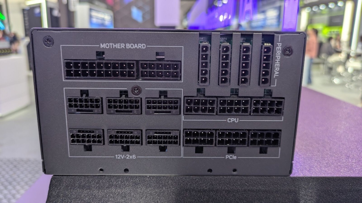 FSP показала блок питания Cannon 3300W мощностью 3300 Вт с поддержкой шести RTX 5090 - 3 FSP показала блок питания Cannon 3300W мощностью 3300 Вт с поддержкой шести RTX 5090 - 3
