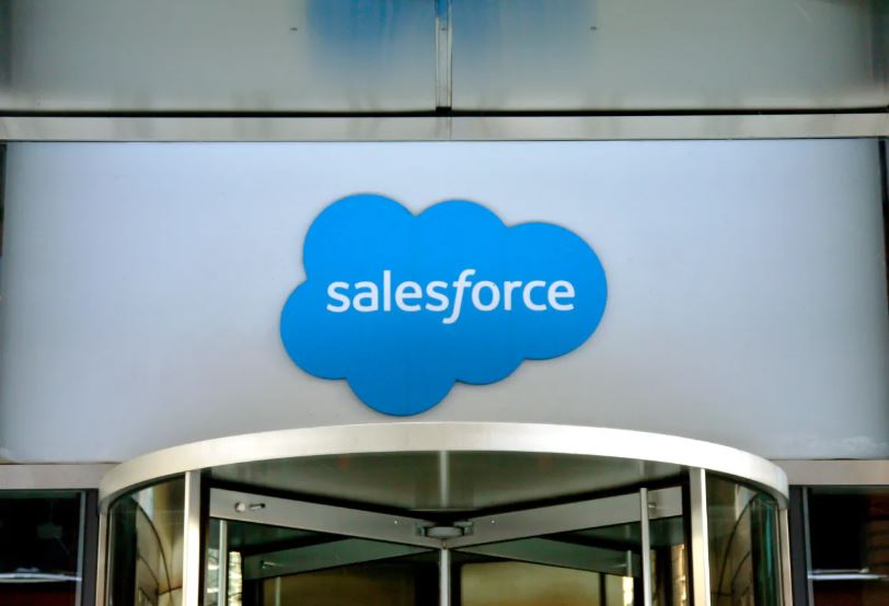 Salesforce приобрела ИИ-платформу Fin для обслуживания клиентов - 1 Salesforce приобрела ИИ-платформу Fin для обслуживания клиентов - 1