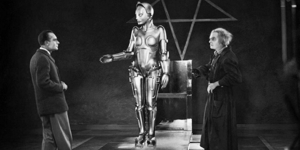 Кадры из Метрополиса 1927 года лучше всего иллюстрируют образы механистической природы. Интересный факт, режиссер Пол Верховен черпал идеи для внешнего вида Робокопа именно из этого фильма.