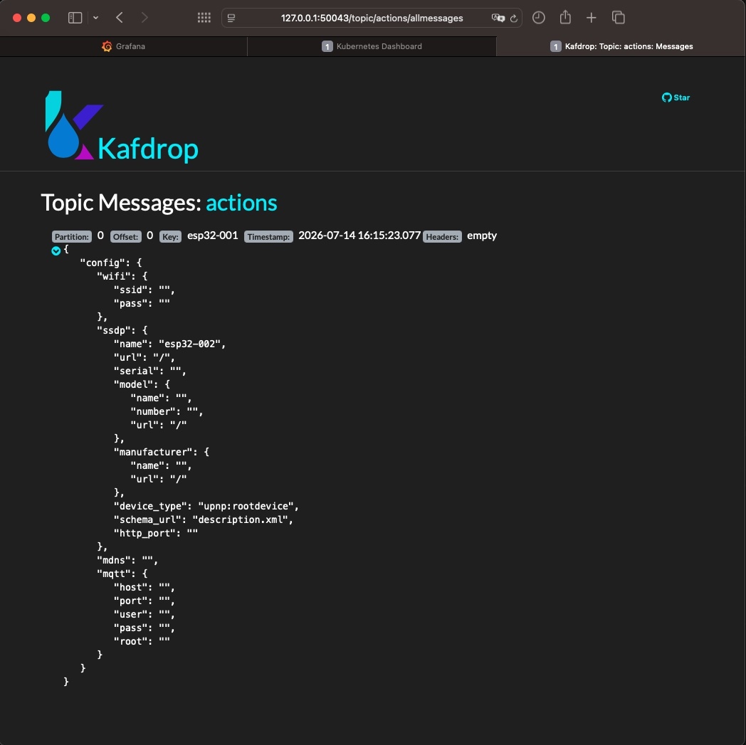 Хронология изменения конфигурации в Kafdrop (esp32-001   меняет ssdp.name на esp32-002).