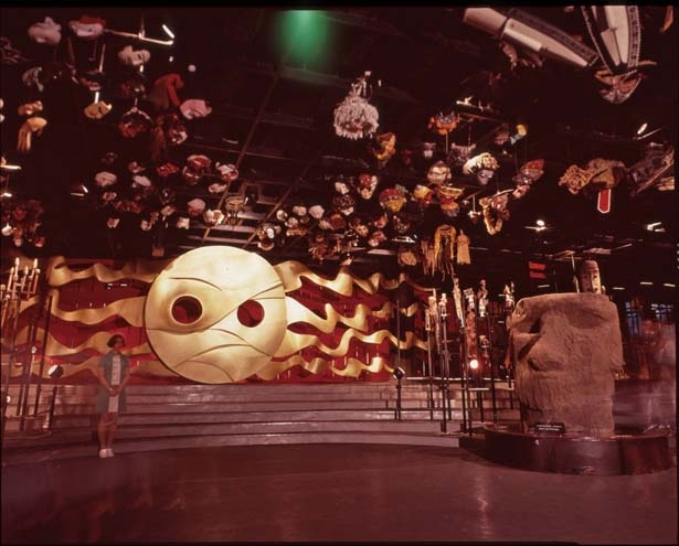 Одна из загадок EXPO ‘70 — «Подземное солнце» высотой около 3 метров и общей длиной около 11 метров. После закрытия выставки его демонтировали, и до сих пор неизвестно, куда оно делось