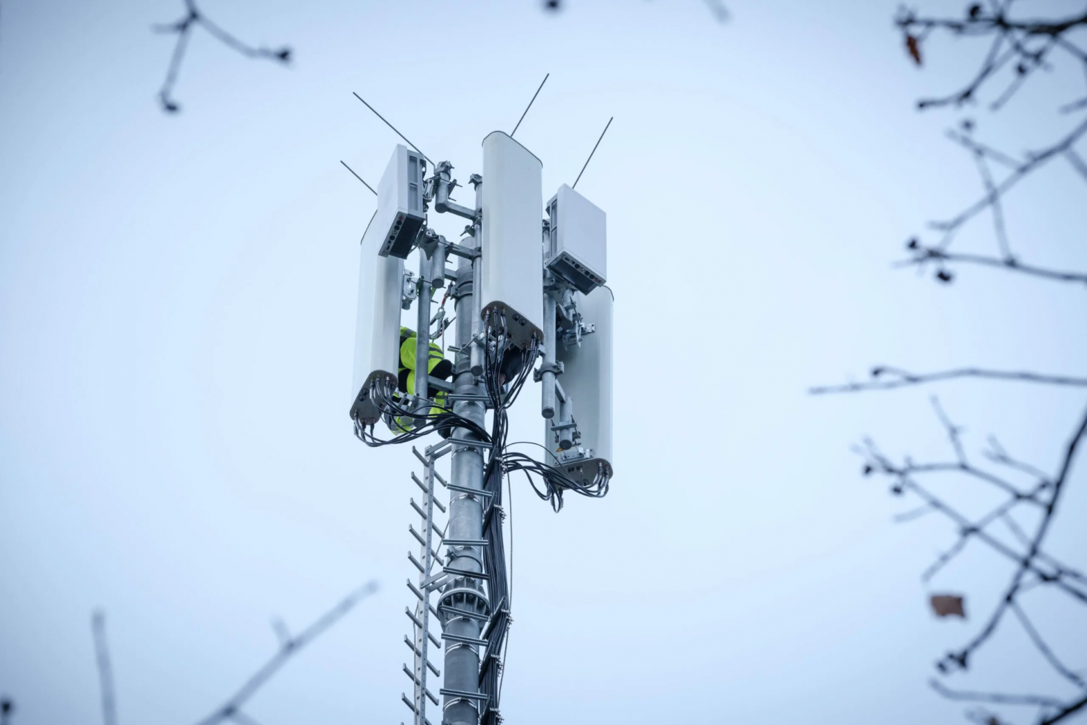 Почему 5G в России нельзя просто «включить»: частоты, базовые станции и цена перехода - 1 Почему 5G в России нельзя просто «включить»: частоты, базовые станции и цена перехода - 1