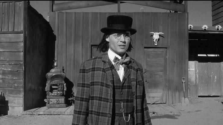 Кадр из кинофильма «Мертвец» (англ. Dead Man), режиссёра Джима Джармуша (1995)