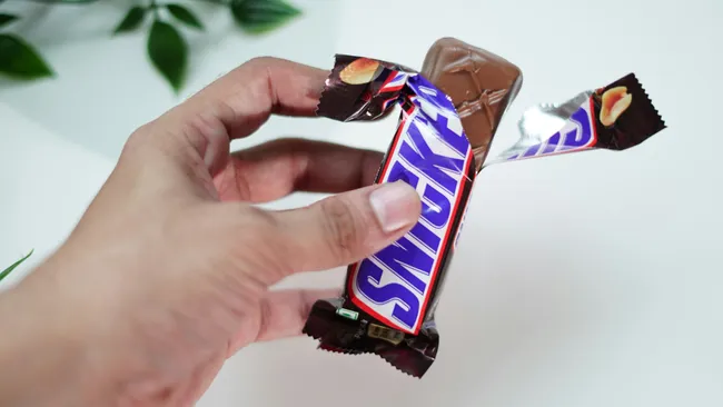 Ты не ChaGPT, когда голоден. Snickers выпустил «батончик» для нейросетей - 4 Ты не ChaGPT, когда голоден. Snickers выпустил «батончик» для нейросетей - 4